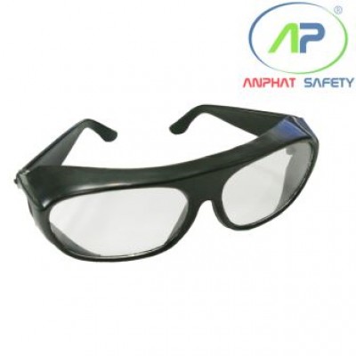 Kính bảo hộ thợ sơn( tròng trắng)